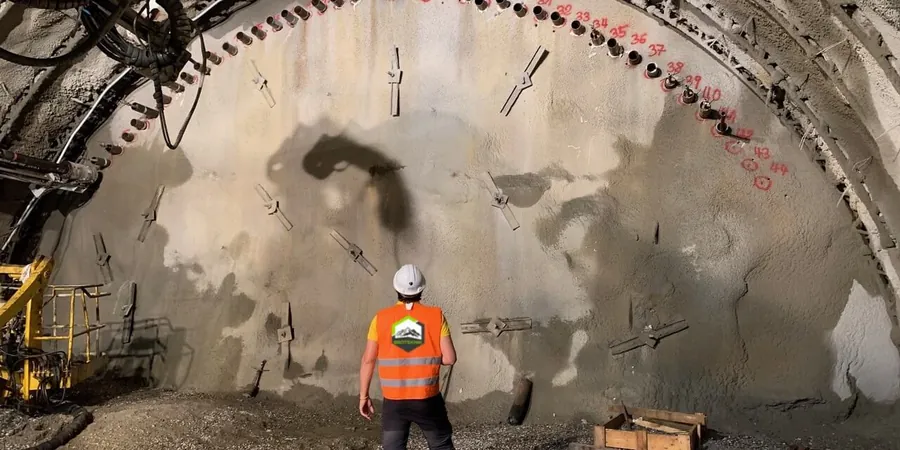 Monitoreo geotécnico de excavaciones en Arica: control permanente para evitar riesgos