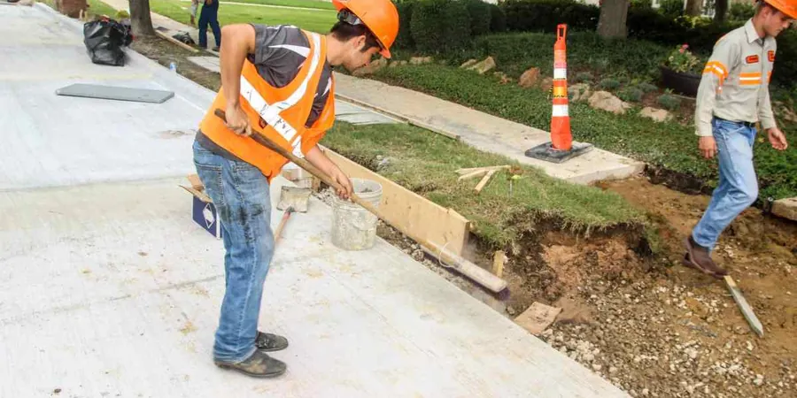 Diseño de Pavimento Rígido en Arica: Soluciones Técnicas para Suelos Salinos y Sísmicos